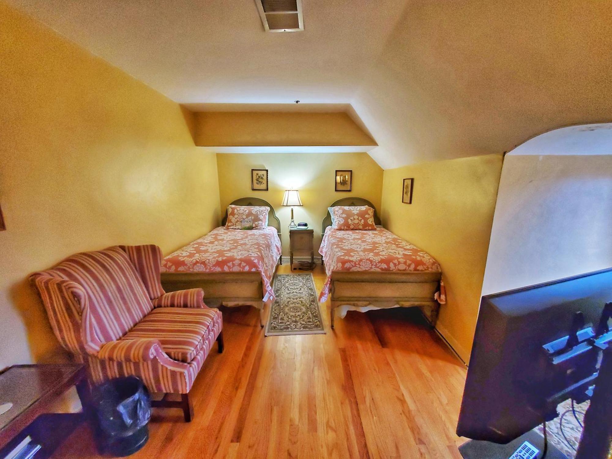 Montague Inn Bed & Breakfast Saginaw Εξωτερικό φωτογραφία