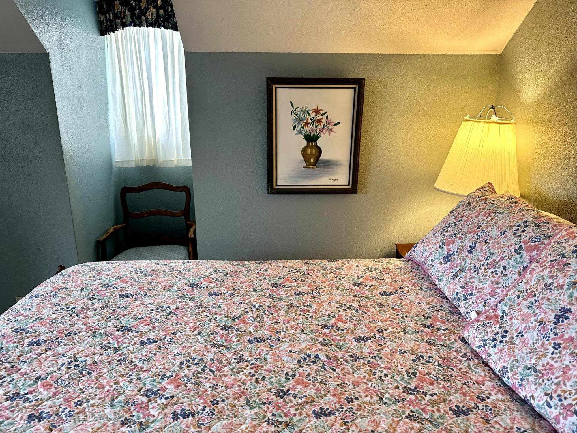 Montague Inn Bed & Breakfast Saginaw Εξωτερικό φωτογραφία