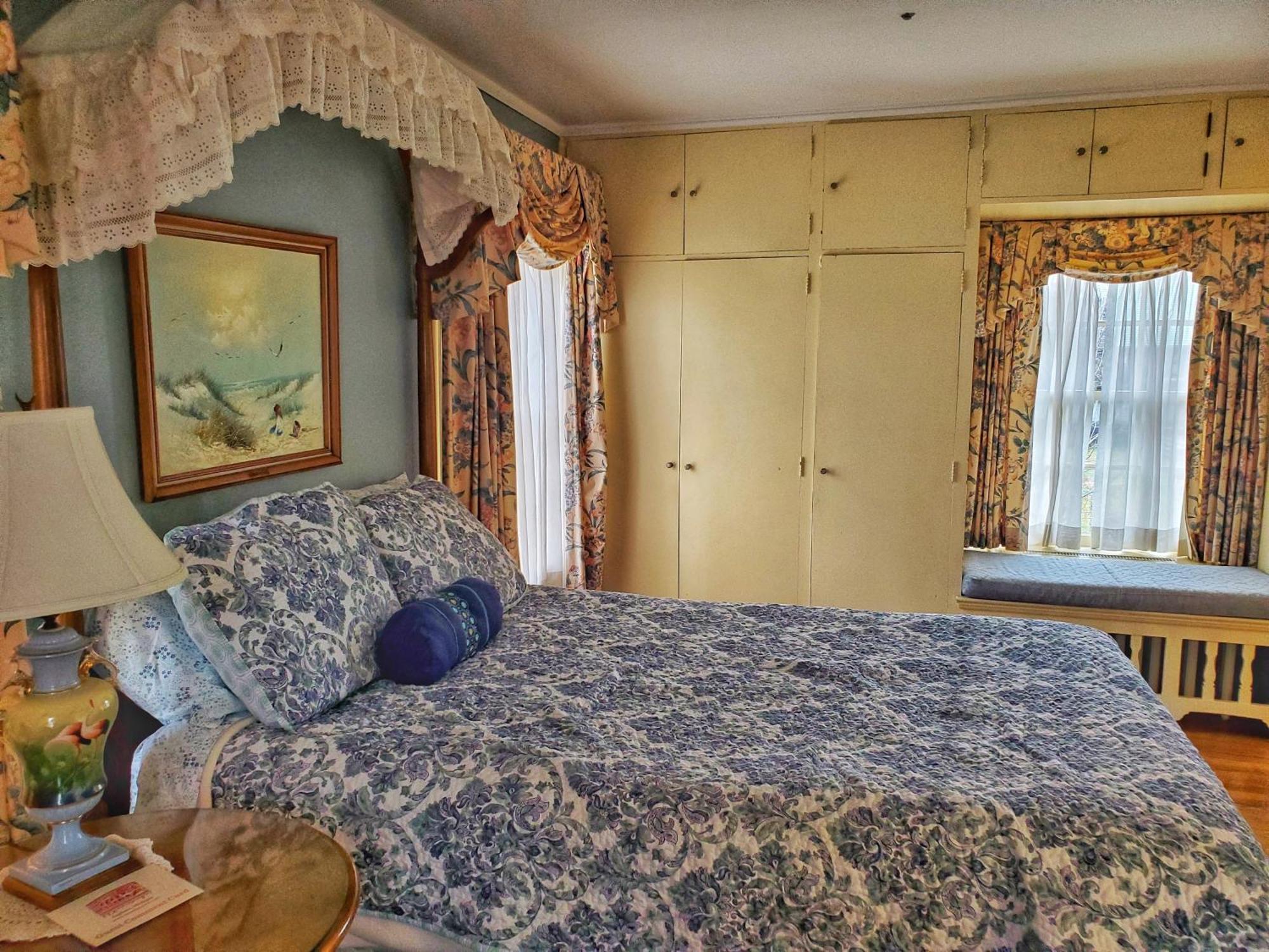 Montague Inn Bed & Breakfast Saginaw Εξωτερικό φωτογραφία