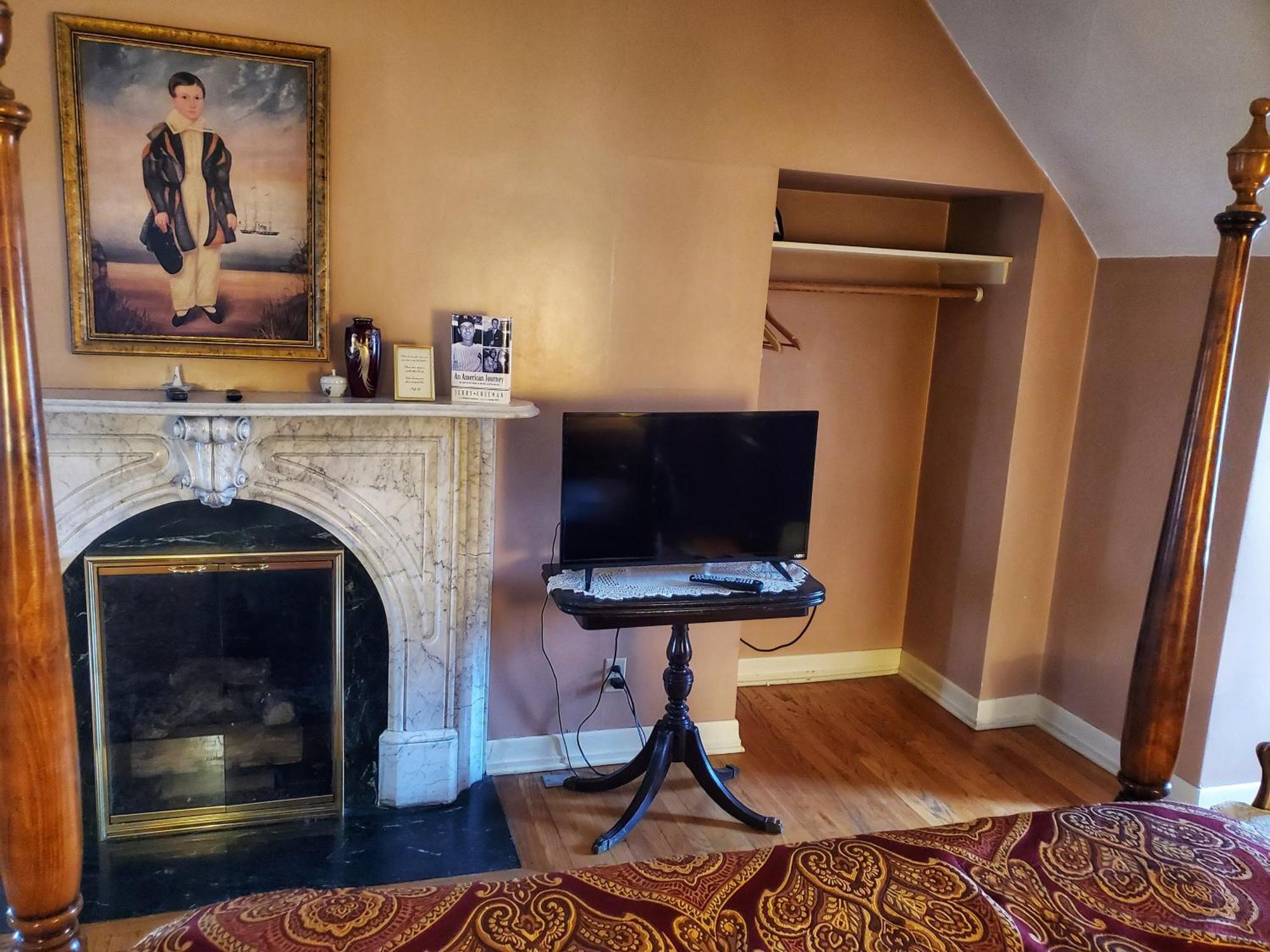 Montague Inn Bed & Breakfast Saginaw Εξωτερικό φωτογραφία